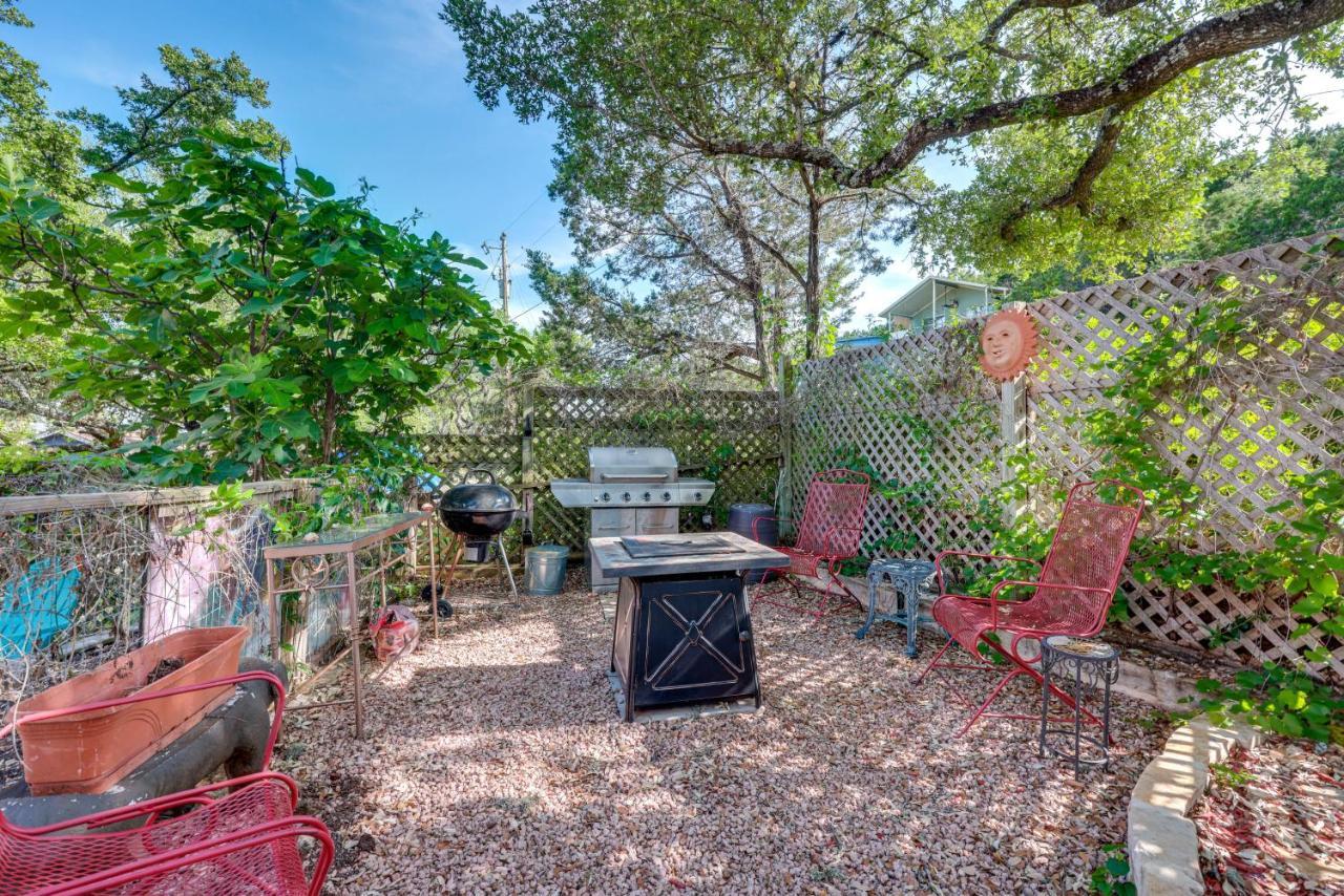 Exotic Home With Patio And Grill Walk To Canyon Lake! Exterior photo
